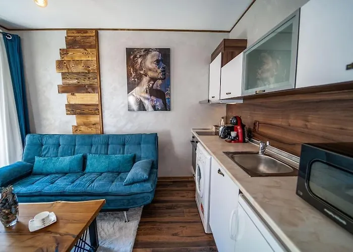 Apartment 650m In&out - - Free And Parking *