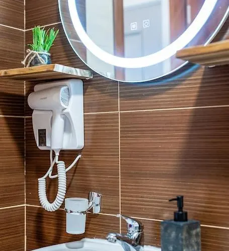 650m In&out - - Free And Parking Apartment *