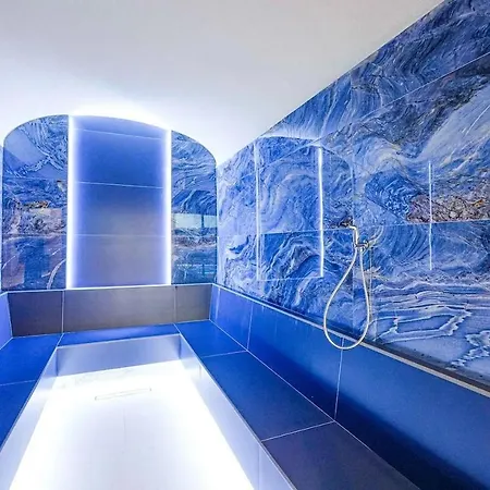 Apartment 650m In&out - - Free And Parking