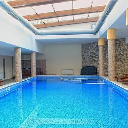 Διαμέρισμα 650m In&out - - Free And Parking *